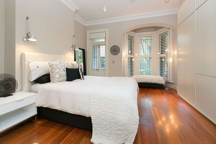 Third view of Homely apartment listing, 1/14 Rockwall Crescent, Potts Point NSW 2011