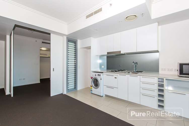 Second view of Homely apartment listing, 10702/8 Harbour Road, Hamilton QLD 4007