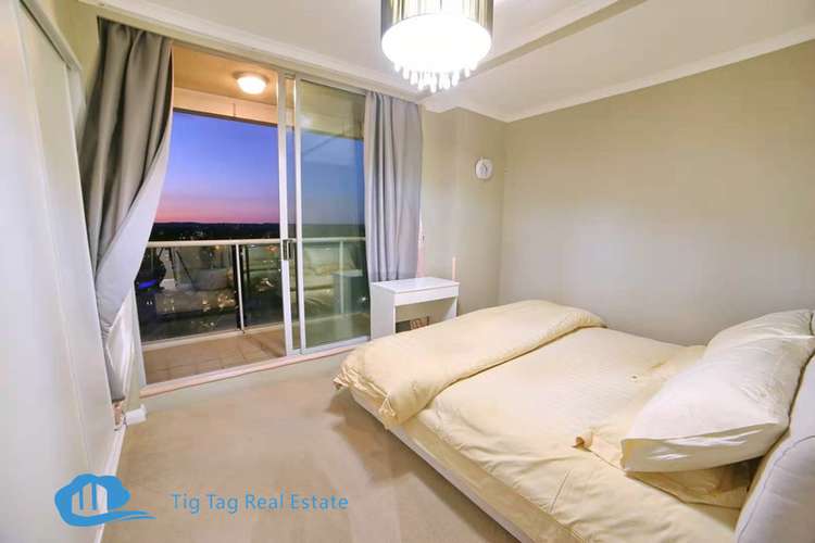 Fifth view of Homely apartment listing, 1801/2A Help Street, Chatswood NSW 2067