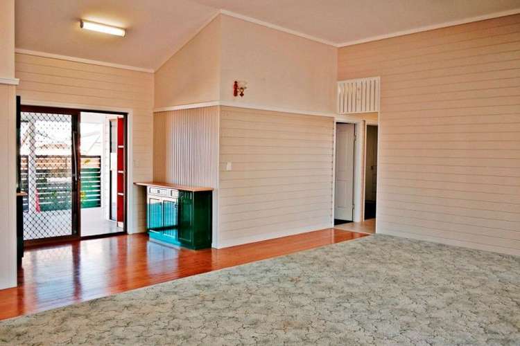 Sixth view of Homely house listing, 4 Alexander Ave, Chinchilla QLD 4413