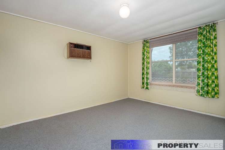 Fifth view of Homely house listing, 2 Malnham Crescent, Newborough VIC 3825