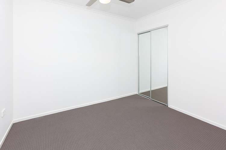 Fourth view of Homely unit listing, 4/22 Oxford Street, Woolloongabba QLD 4102