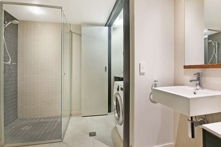 Fifth view of Homely apartment listing, 1534/24 Cordelia St, South Brisbane QLD 4101