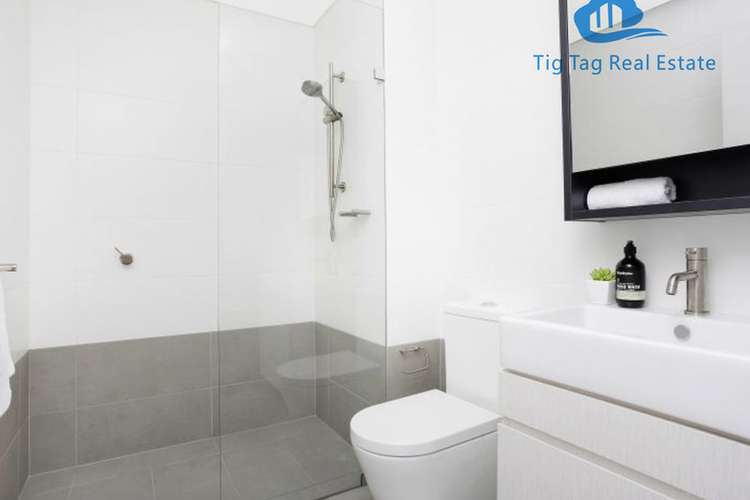 Fifth view of Homely apartment listing, 503/21-37 Waitara Avenue, Waitara NSW 2077