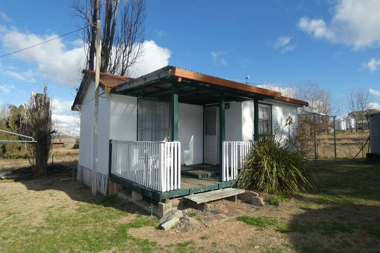 "ANNALEEY" (SMALL COTTAGE) 12029 NEW ENGLAND HIGHWAY, Armidale NSW 2350