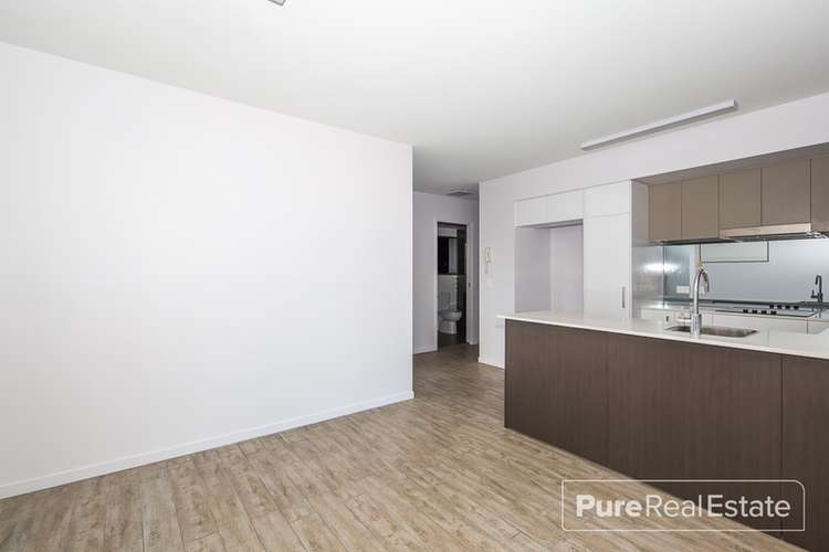 Main view of Homely apartment listing, 10/17 Carl Street, Woolloongabba QLD 4102