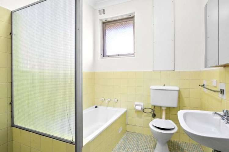 Fifth view of Homely apartment listing, 6/2 President Avenue, Kogarah NSW 2217