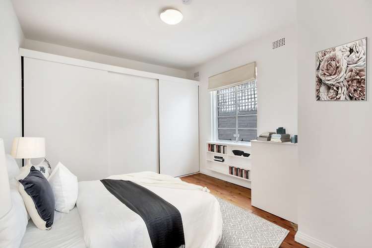 Third view of Homely apartment listing, 21/9-11 St Neot Avenue, Potts Point NSW 2011