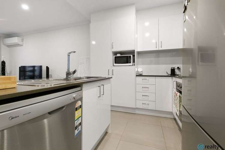 Main view of Homely unit listing, 17/52 Latham Street, Chermside QLD 4032