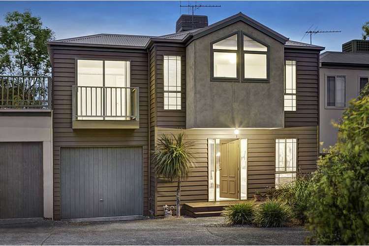 Main view of Homely townhouse listing, 2/102 Mountain View Road, Montmorency VIC 3094