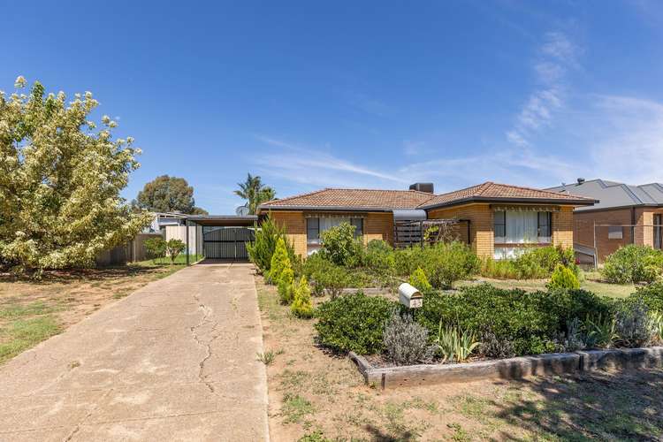 43 Simpson Avenue, Forest Hill NSW 2651