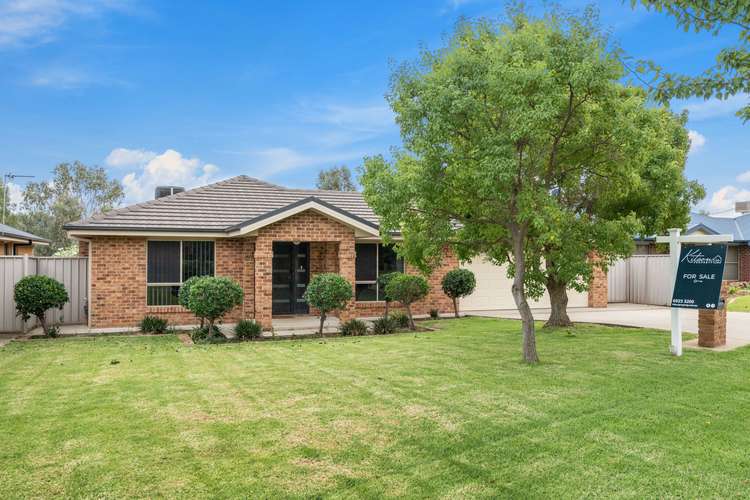 14 Birri Place, Glenfield Park NSW 2650