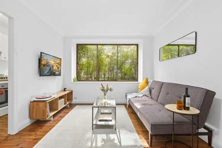 4/4 Macleay Street