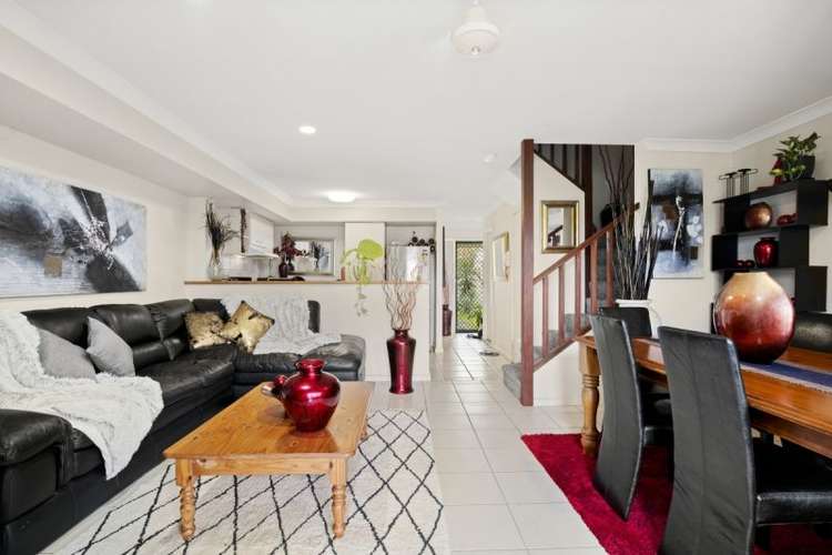 Fourth view of Homely townhouse listing, 301/2 Gentian Drive, Arundel QLD 4214