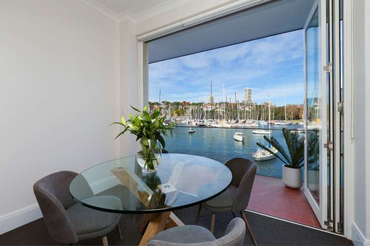 Second view of Homely apartment listing, 3/5 Elizabeth Bay Crescent, Elizabeth Bay NSW 2011
