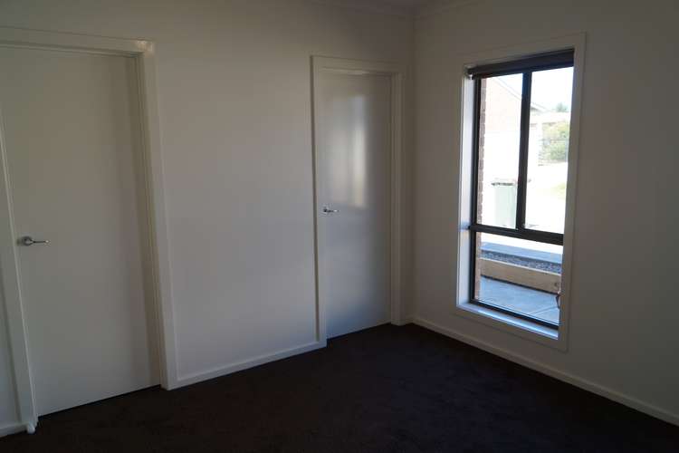 Fifth view of Homely unit listing, 2/27 FERGUSON STREET, Broadford VIC 3658