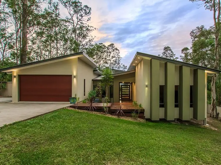 11 Lookout Place, Mount Nathan QLD 4211