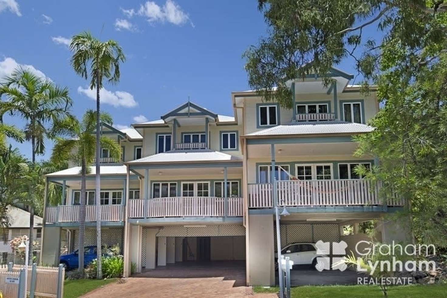 Main view of Homely townhouse listing, 2/15 Cleveland Terrace, North Ward QLD 4810