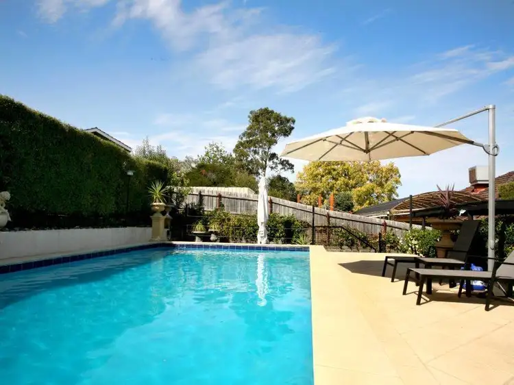 121 St James Road, Heidelberg VIC 3084