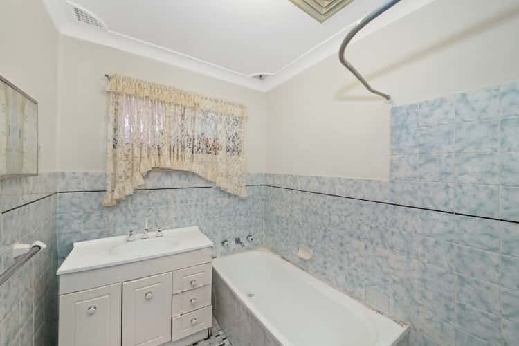 Fourth view of Homely house listing, 2 Lake Road, Blackwall NSW 2256