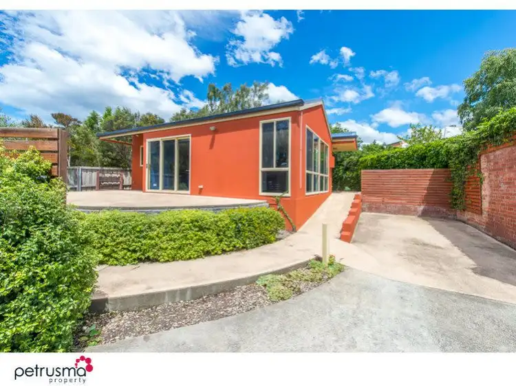 2/34 Waterloo Crescent, Battery Point TAS 7004