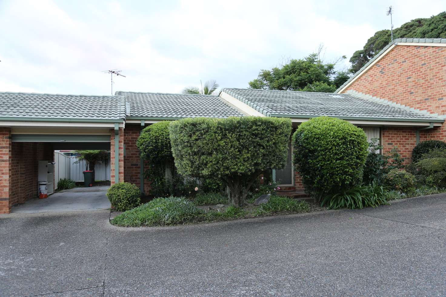 Main view of Homely unit listing, 15/11 Hopetoun Street, Woonona NSW 2517