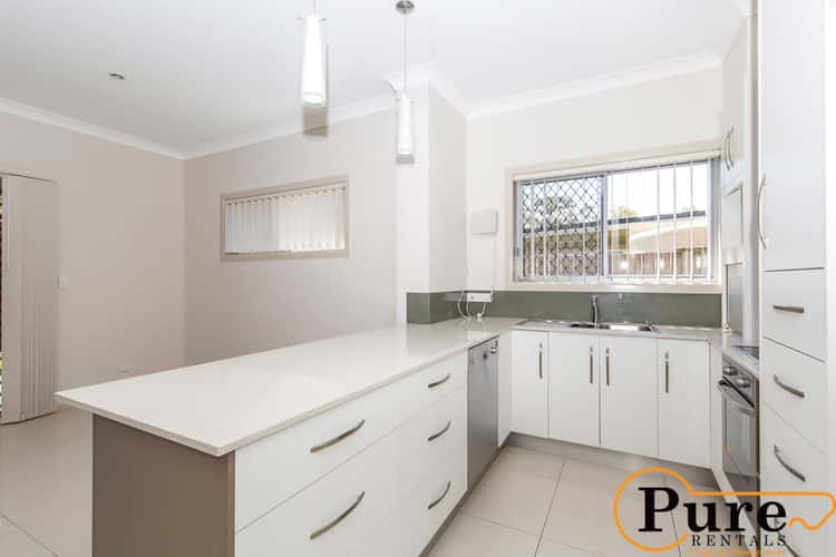 Fourth view of Homely townhouse listing, 2/263 Aberdeen Parade, Boondall QLD 4034