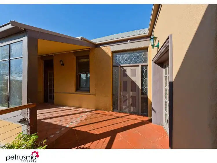 9/80-82 Hampden Road, Battery Point TAS 7004