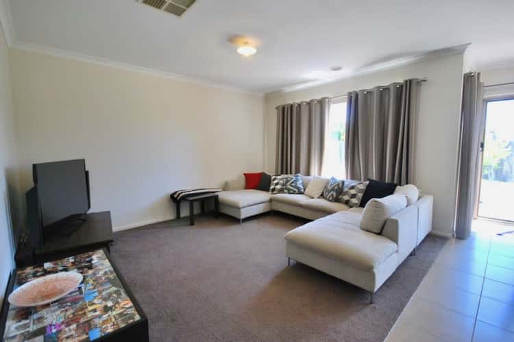Fourth view of Homely house listing, 7 GLADIOLUS CIRCUIT, Cranbourne North VIC 3977