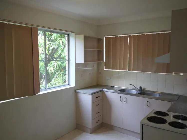 Fifth view of Homely unit listing, 4/40 Lisson Grove Road, Wooloowin QLD 4030