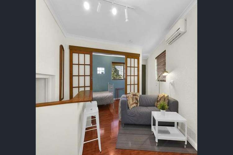 Main view of Homely unit listing, 2/47 Harwood Street, Bardon QLD 4065
