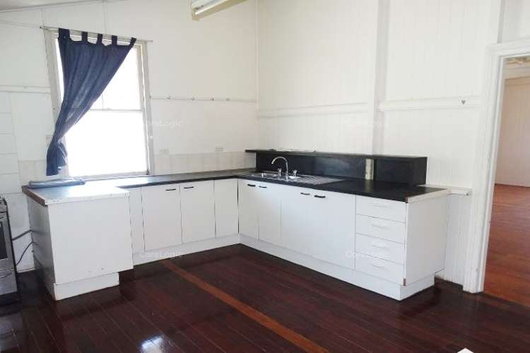 Fifth view of Homely house listing, 187 WYNNUM ESPLANADE, Wynnum QLD 4178