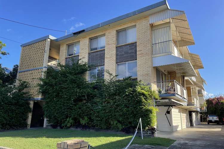 Main view of Homely unit listing, 2/207 Cavendish Road, Coorparoo QLD 4151