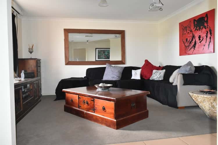 Second view of Homely house listing, 5 Maxwell Drive, Wahgunyah VIC 3687