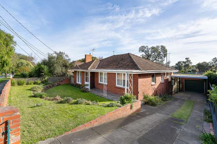 17 Widdop Cres, Hampton East VIC 3188