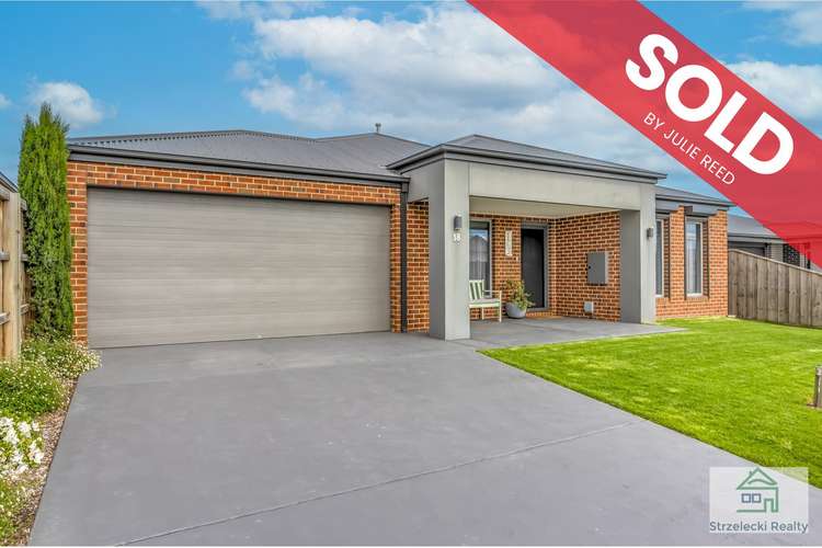 18 St Helena Way, Moe VIC 3825