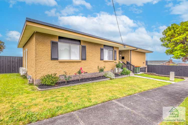 38 Shanahan Pde, Newborough VIC 3825