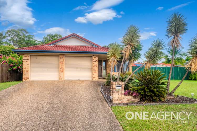 4 Lakeside Cres, Forest Lake QLD 4078