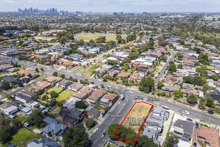 384 Buckley St, Essendon West VIC 3040