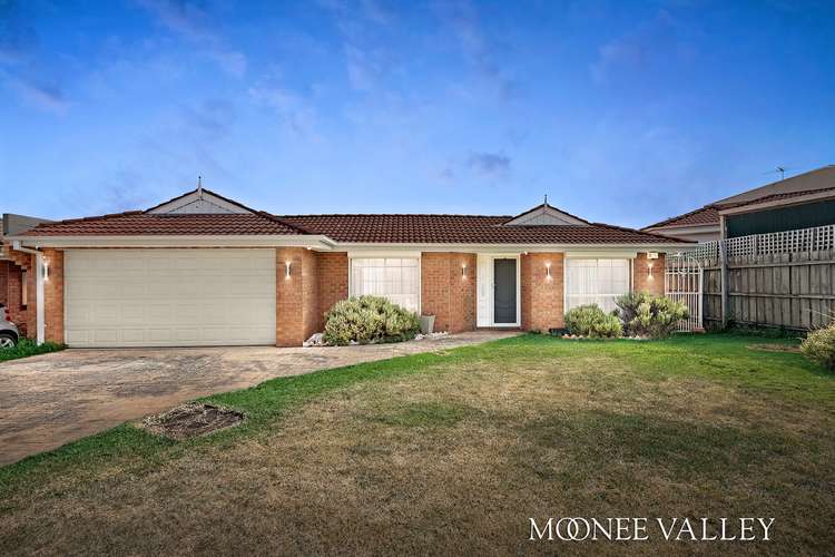 8 Preston Place, Taylors Lakes VIC 3038