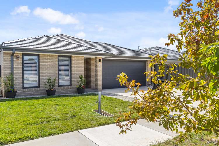 18 Madigan Rd, Lancefield VIC 3435