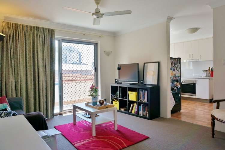 Main view of Homely unit listing, 2/45 Cleveland St, Greenslopes QLD 4120