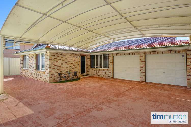 2A Broe Ave, East Hills NSW 2213