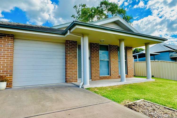 Main view of Homely semiDetached listing, 2/18 Little Park Street, Greta NSW 2334