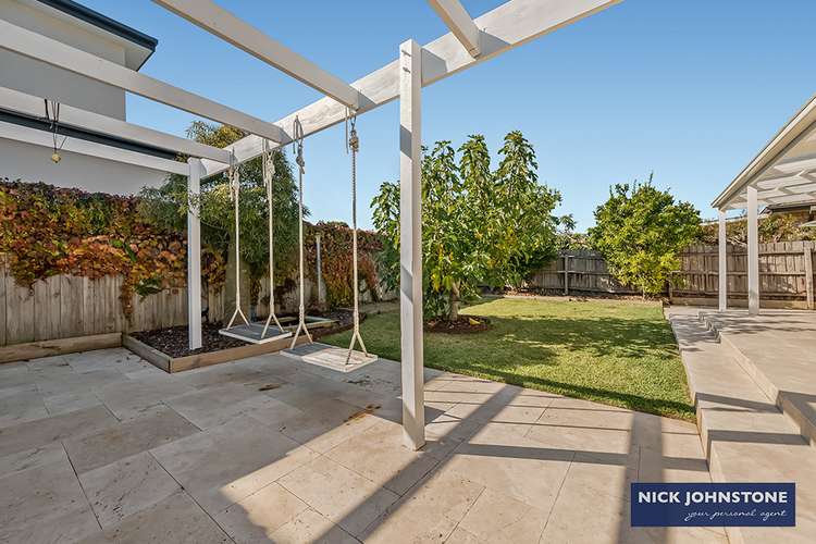 11 Matthews Rd, Bentleigh East VIC 3165