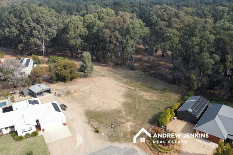 7 Pinewood Lane, Tocumwal NSW 2714