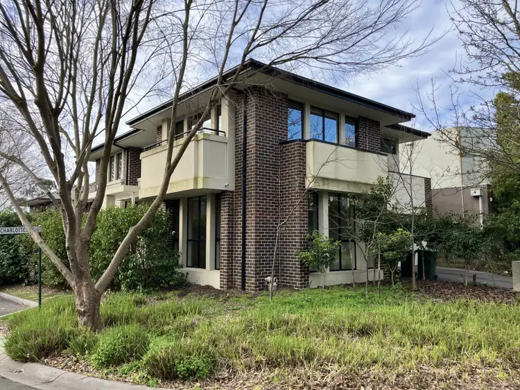 1 Magnolia Dr