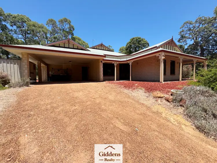 42 Brompton Hts