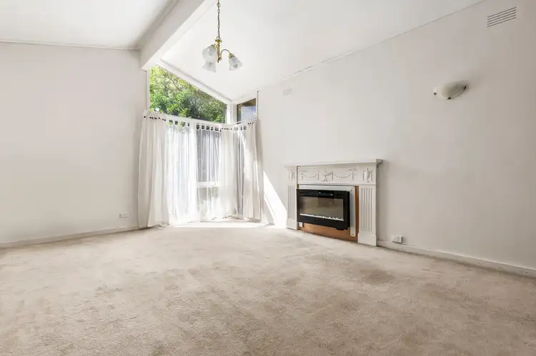 Second view of Homely unit listing, 2/3 Hutchison Avenue, Beaumaris VIC 3193