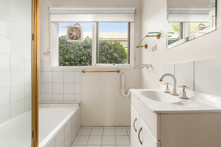 Fifth view of Homely unit listing, 2/3 Hutchison Avenue, Beaumaris VIC 3193